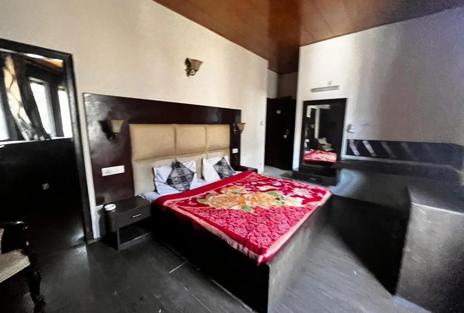 The Cliff Stay Udaipur Hotel