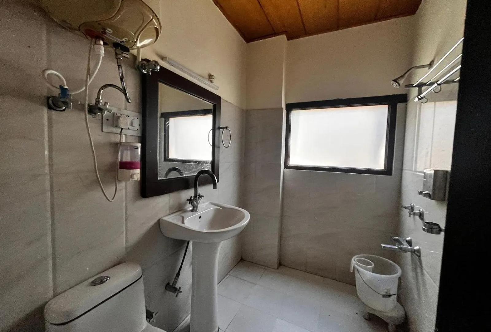 Hotel The Cliff Stay Udaipur