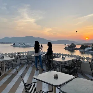 Hotel Jaiwana Haveli