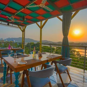 Aaj Haveli - Facing Boutique By Levelup **** Udaipur