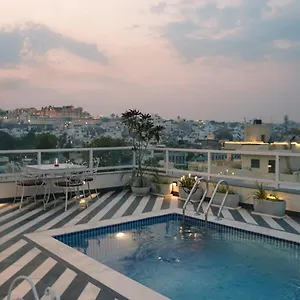 Hotel Naren, Udaipur