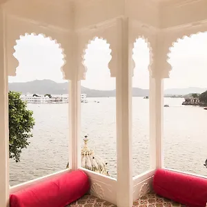 Hotel Jagat Niwas Palace